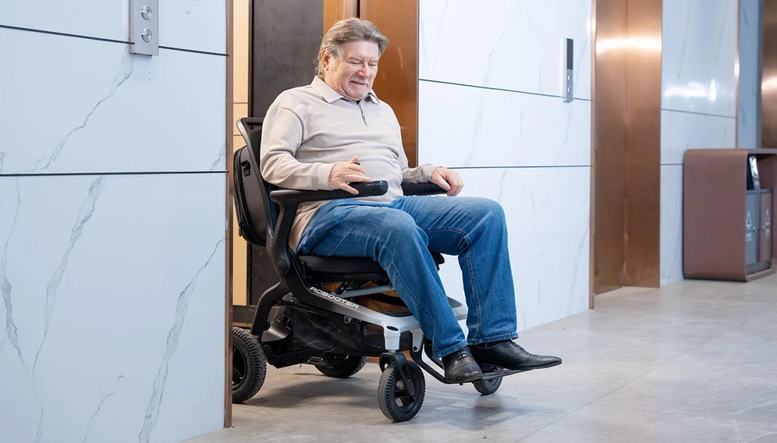 de lichtste elektrische opvouwbare rolstoel van carbon