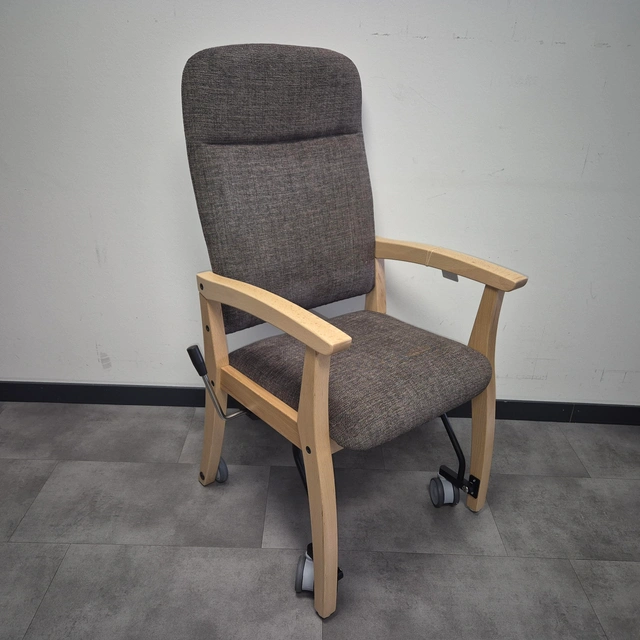 aanschuif stoel voor senioren