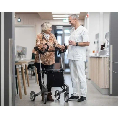 rollator met onderarmschalen