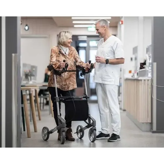 rollator met onderarmschalen